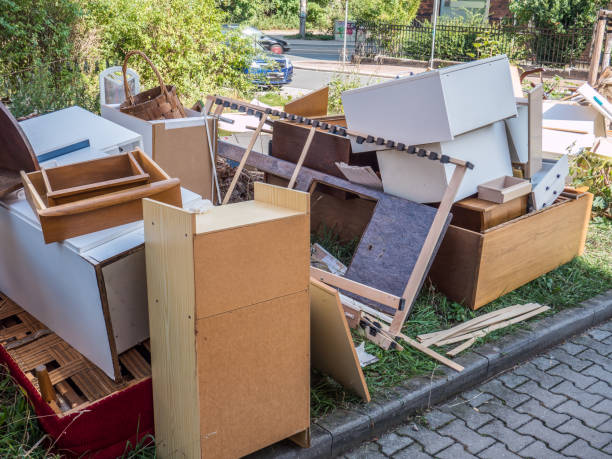 Best Carpet Removal and Disposal  in Blissfield, MI